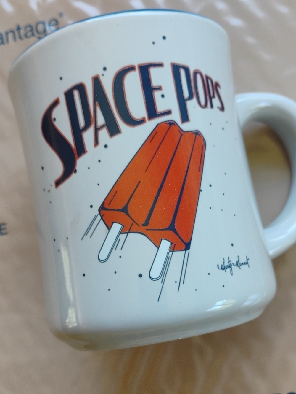 🚀  SPACE POPS  ADVERTISING MUG Friends TV Artist FOLK ART Marty Mummert